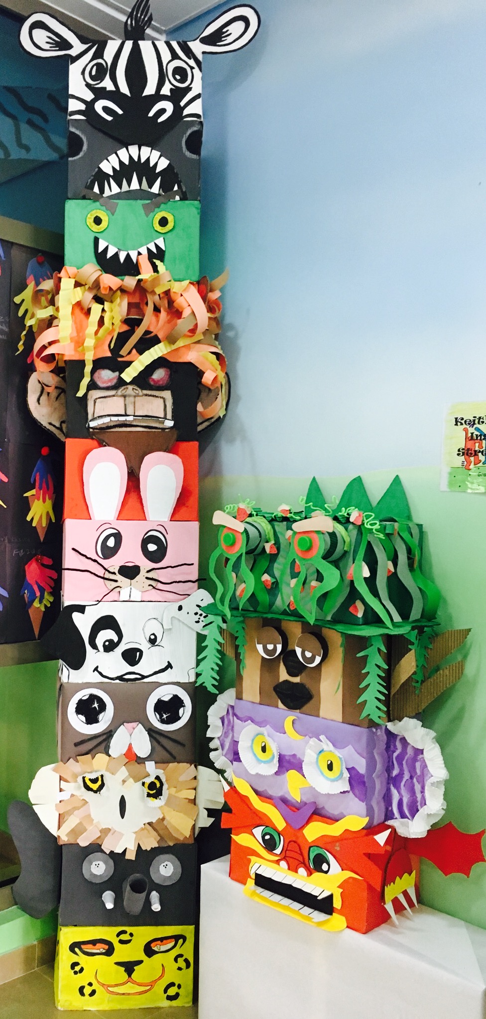 UAE 5-6 Grade Girls Totem poles